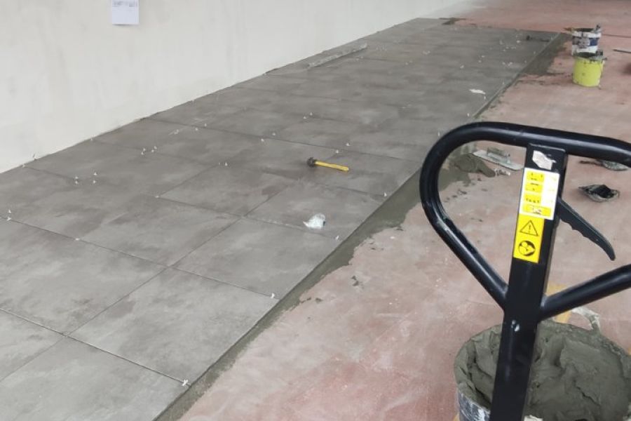 Ремонт на магазин – окачен таван, гипсокартон и подова настилка